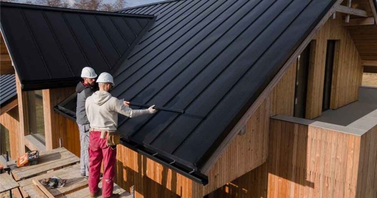 When to Call a Roofer in Orlando
